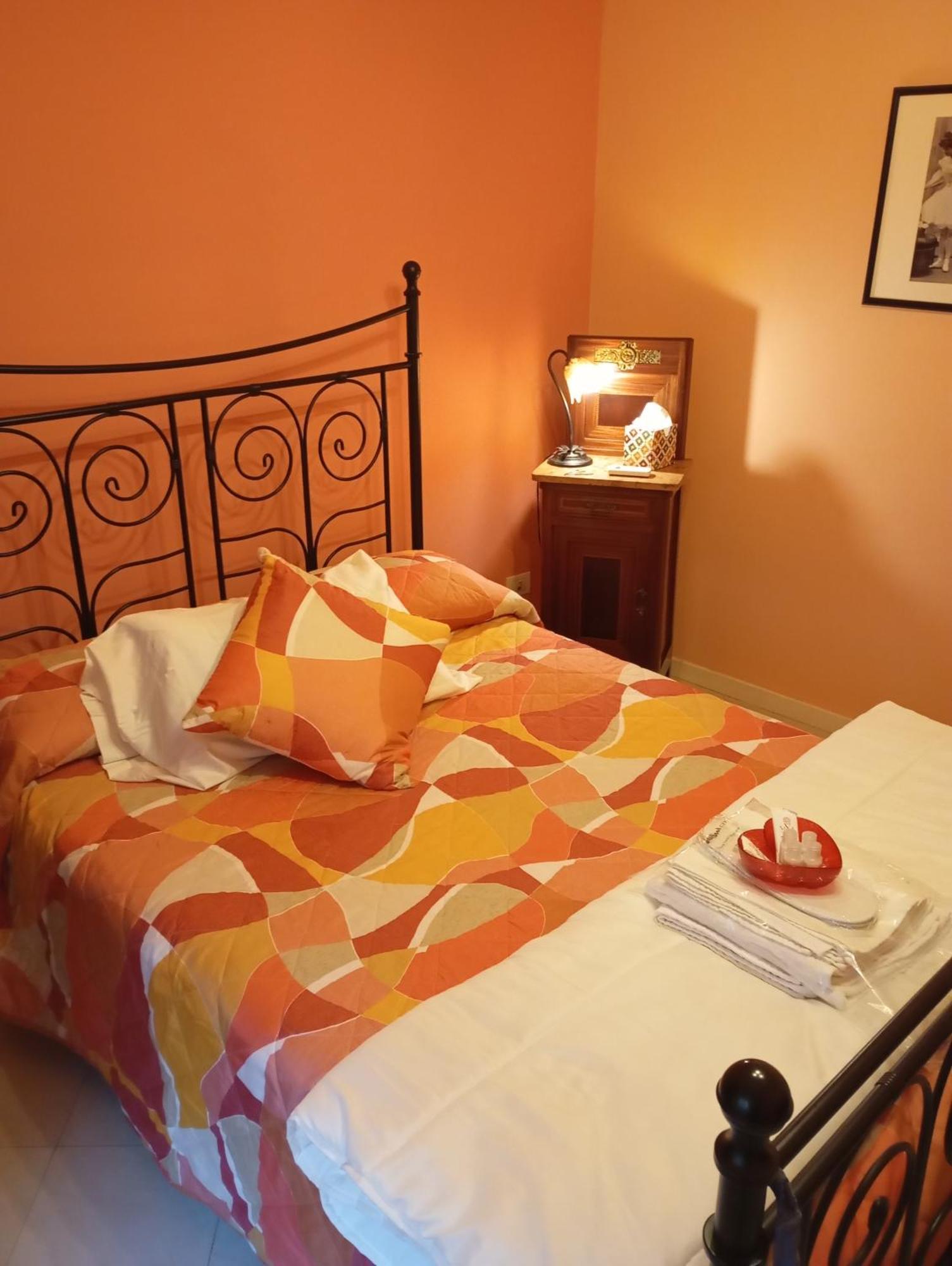 Flores Home, Vintage Charm Near City Center & Navigli Appartement *