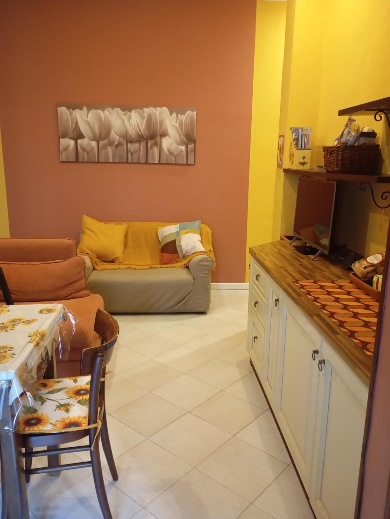 Flores Home, Vintage Charm Near City Center & Navigli Appartement *
