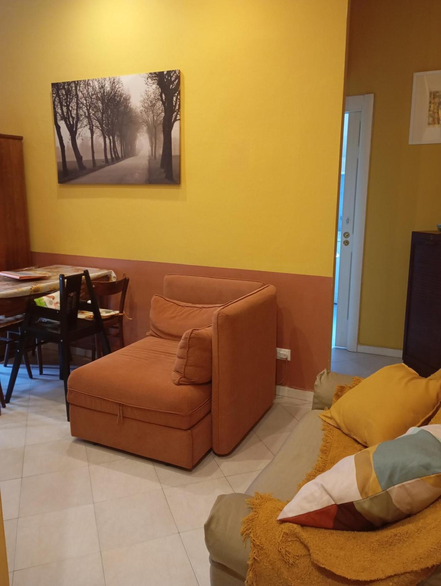 Flores Home, Vintage Charm Near City Center & Navigli *